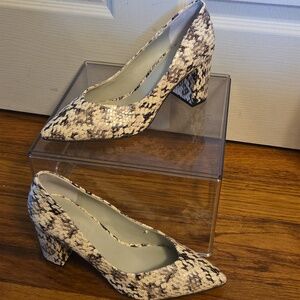 1. State Snakeskin Pattern Women's Pumps 9M